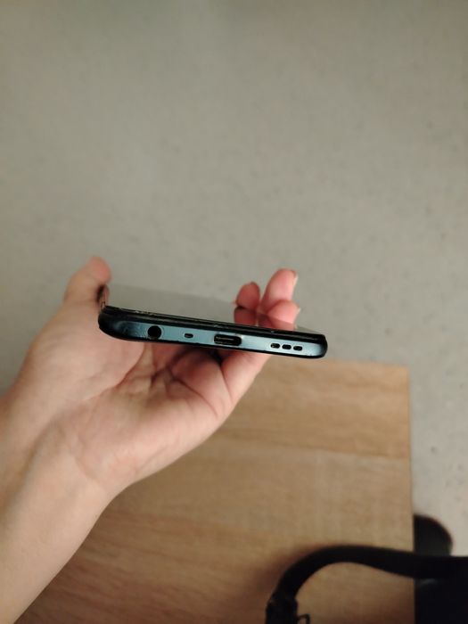 Продам сотка темно синий