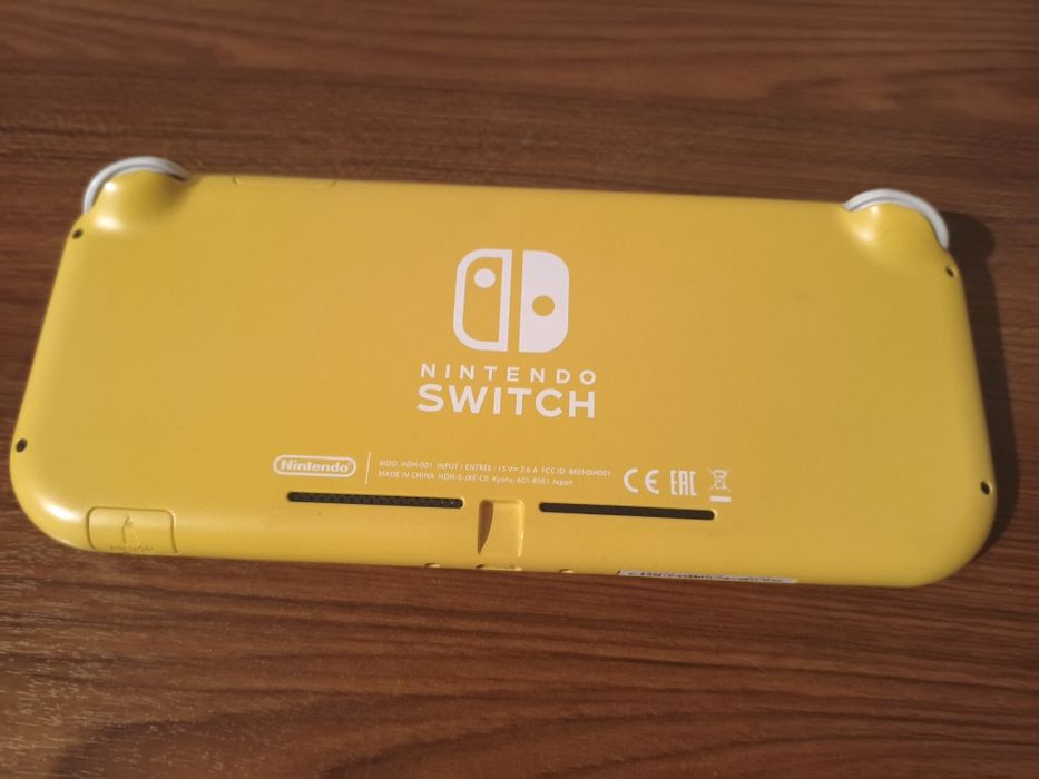 Nintendo switch lite с играми