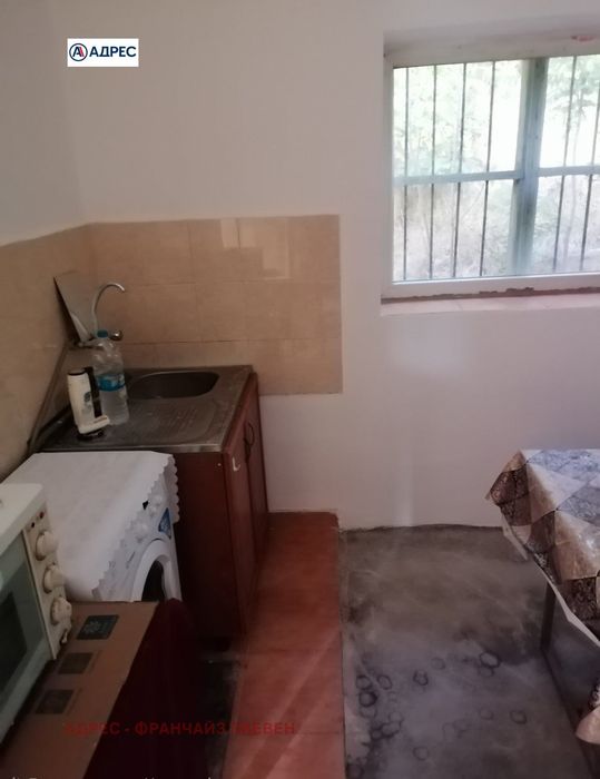 Къща в Плевен, област-с.Крушовене площ 60 цена 16000