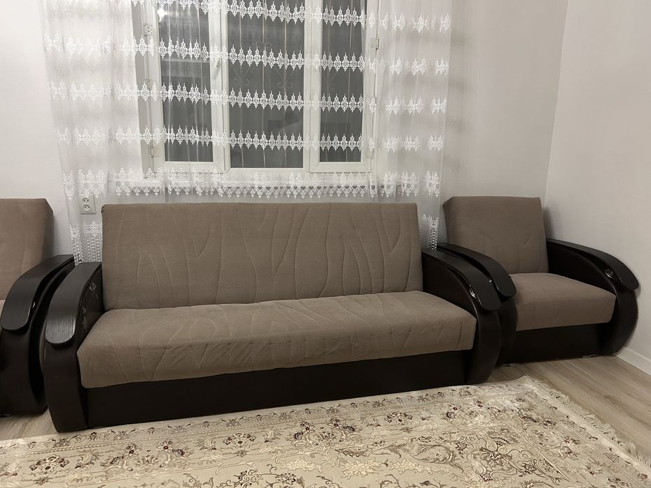 Продается диван.