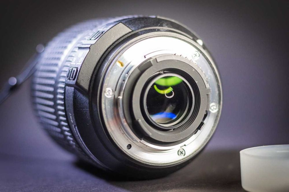 Nikon D5100+obiectiv 18-55mm VR+obiectiv18-140mm VR+accesorii complete