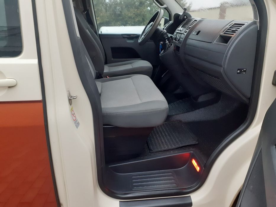 Vând Volkswagen Transporter