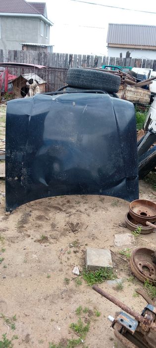 Продам капот Ауди 80 б4