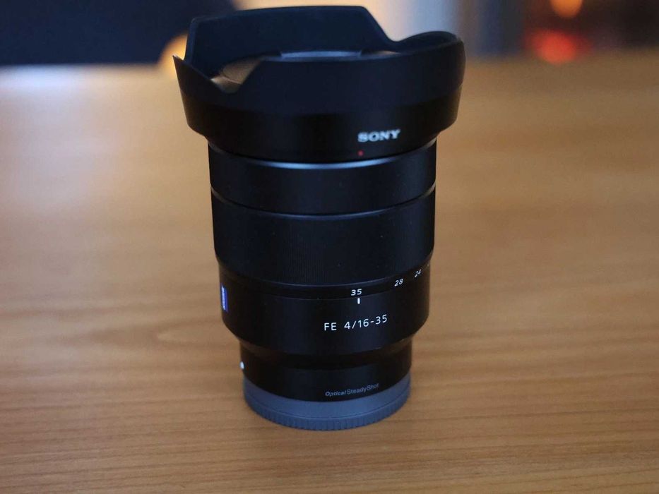 Обектив Sony Zeiss Vario-Tessar T* FE 16-35mm f4 ZA OSS