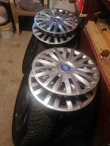 Jante Ford cu anvelope de iarna