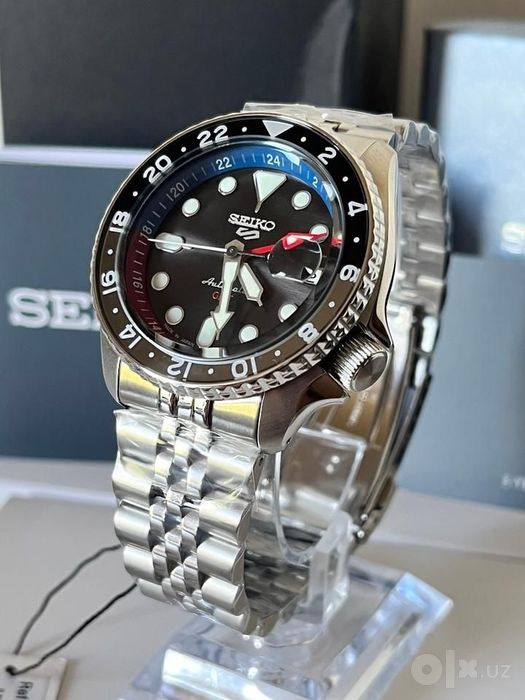 Seiko 5 Sports GMT