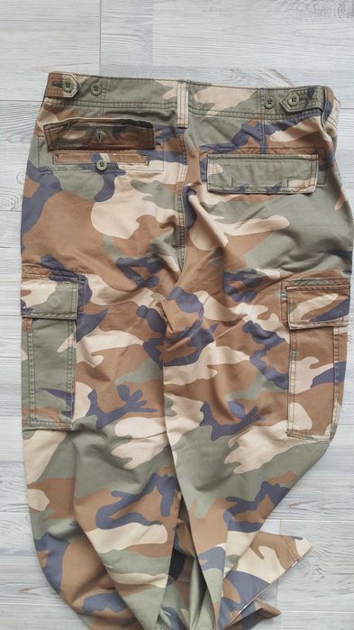 Kамуфлажен карго панталон