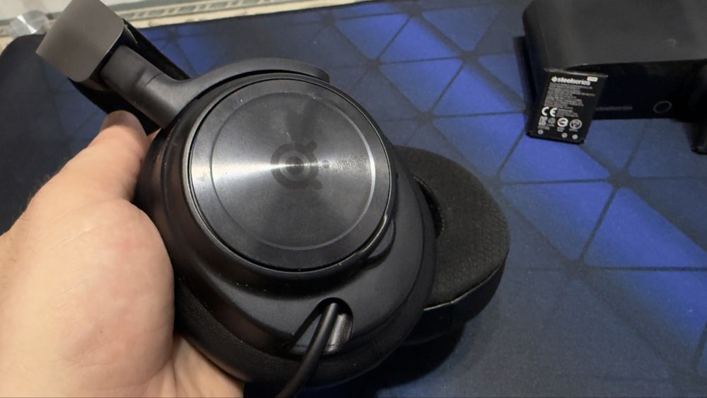 SteelSeries Artis Nova Pro Wireless