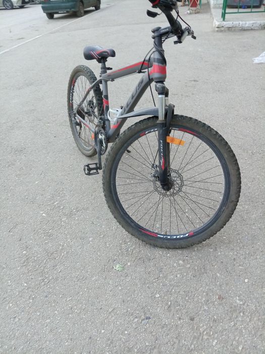 Велосипед FOCUS.