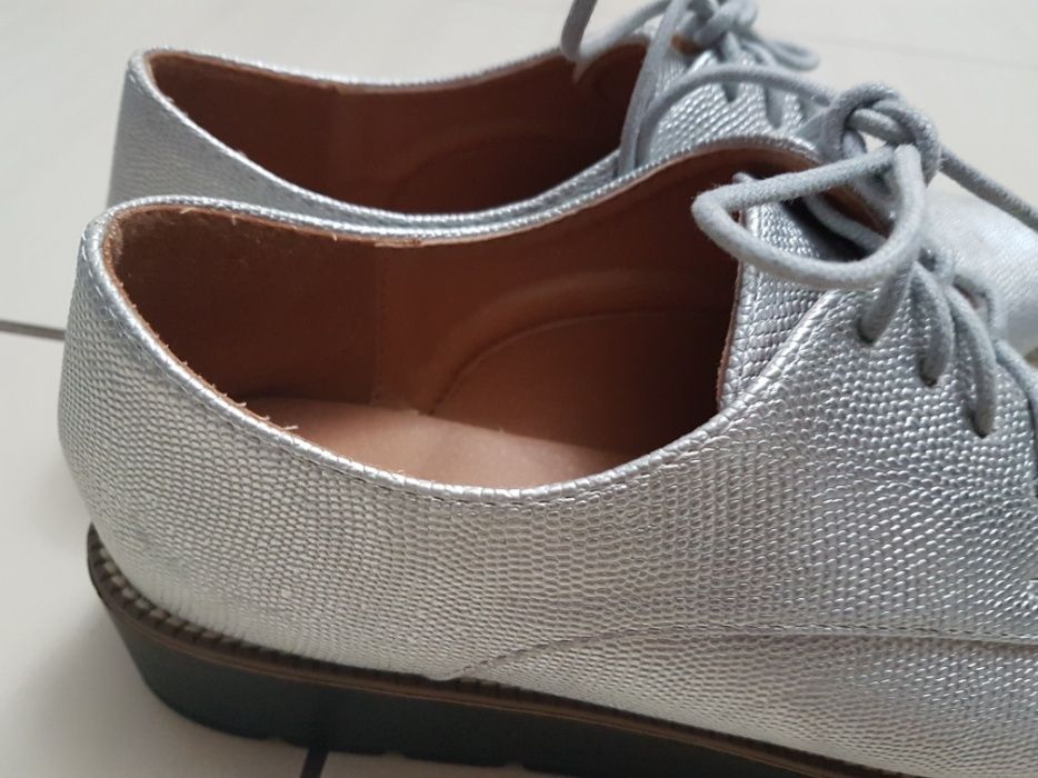 Vand pantofi dama Derby