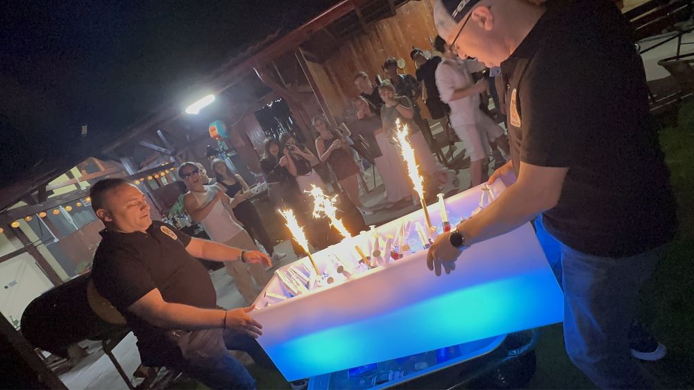 Tort shoturi, bar mobil pt evenimente,open bar,cocktail bar