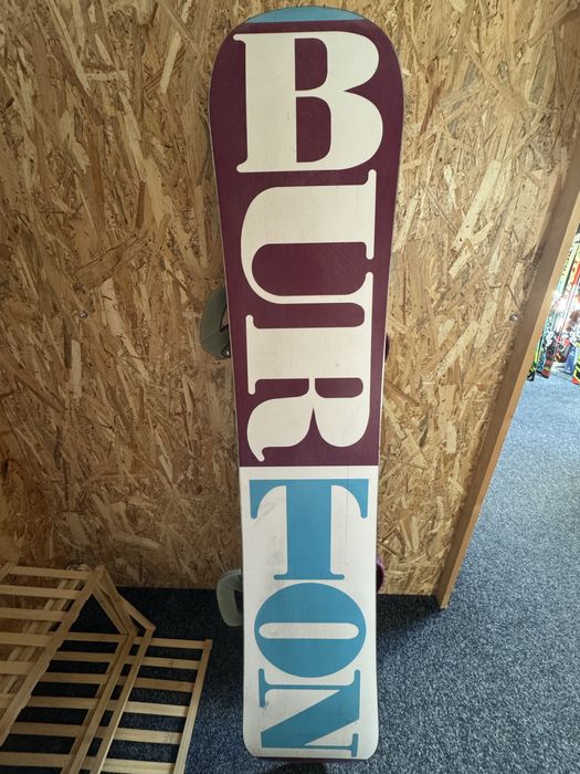 Placă snowboard Burton Feelgood – 149 cm + legături