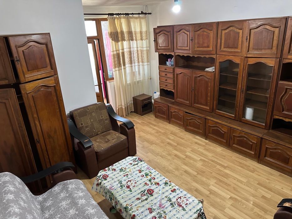 Vand Garsoniera  Piata Noua, str. Pacii