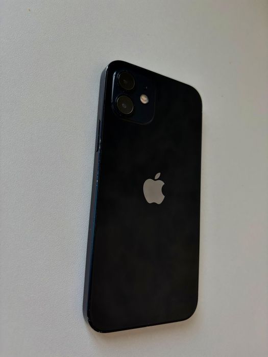 Продам айфон 12 128гб