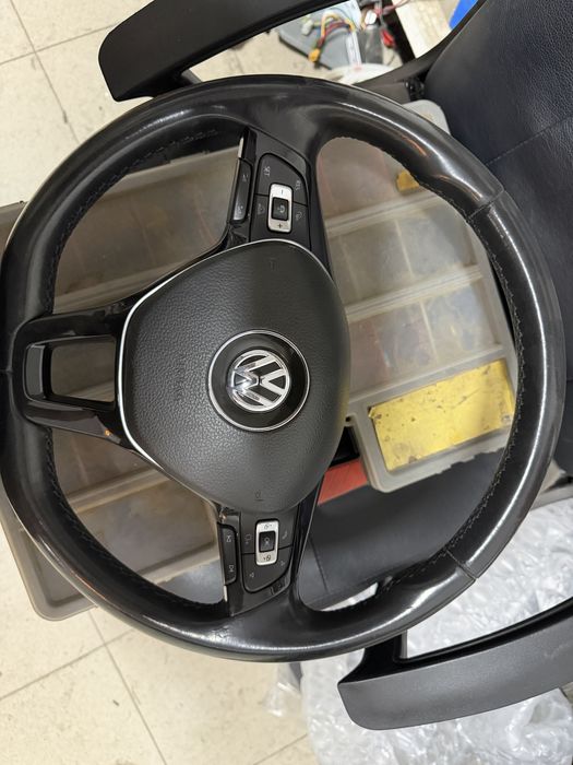 Volan complet Vw Golf 7 2013-2017 în 3 spițe cu comenzi