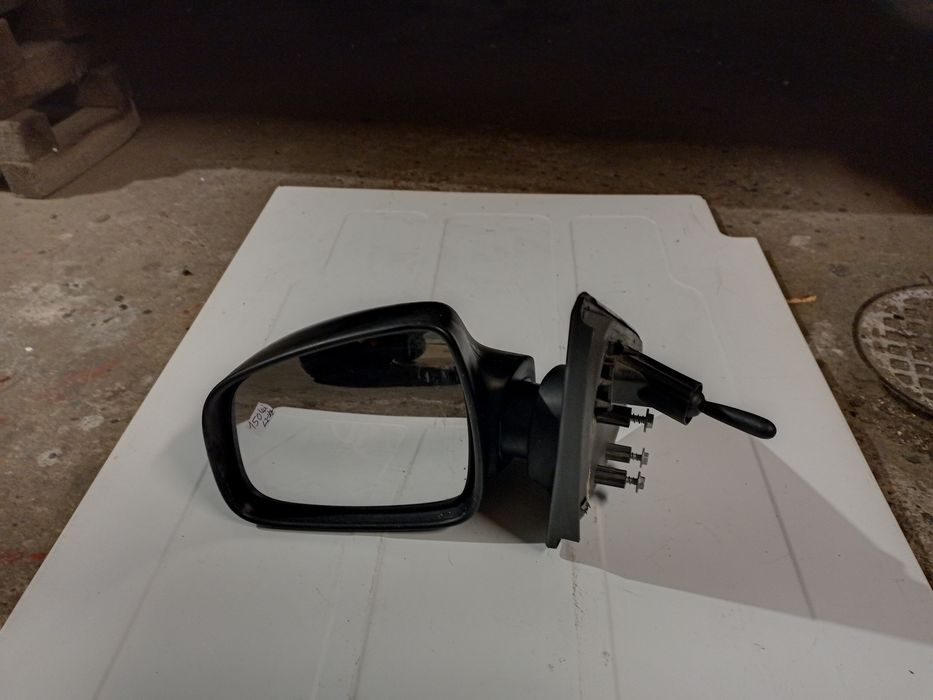 Oglinda exterioară stânga mecanică Dacia Logan 2