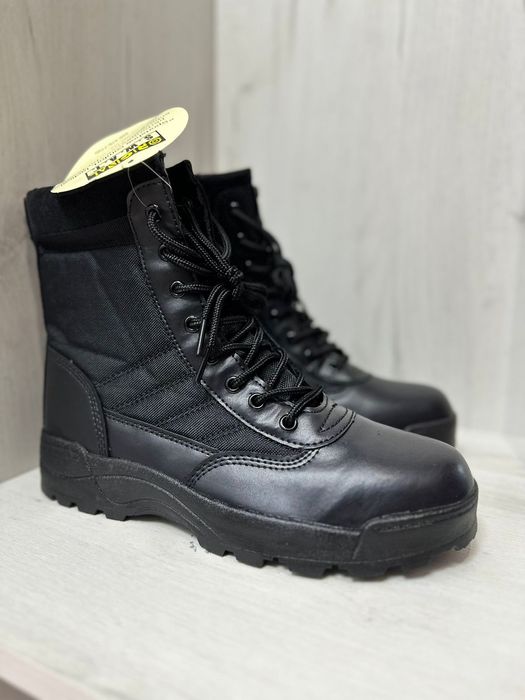 Продам Берцы новый