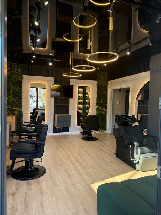 RXB salon/ frizerie  pe strada Ferdinand, bloc G1