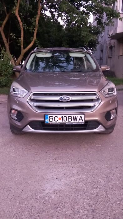 FORD Kuga 2020 — imagine 2