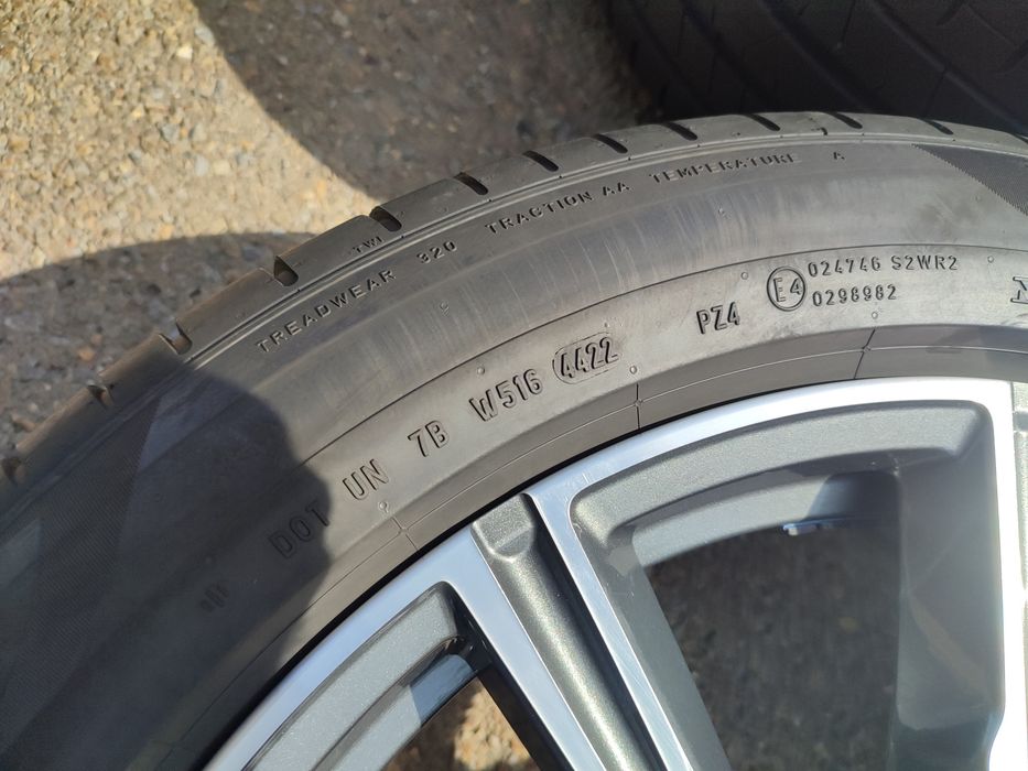 305/40/20" 275/45/20" 4бр Pirelli p zero Rft,dot4422,0123
