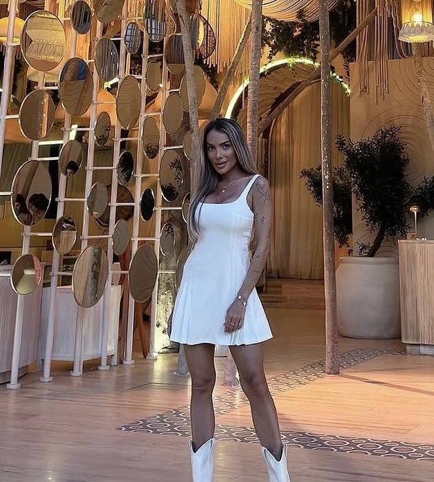 Къса бяла рокля Зара