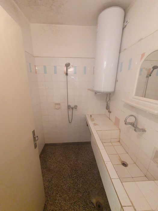 Продава се Тристаен апартамент в Велико Търново, Колю Фичето - 75 кв.м за 1727 €/кв.м - Снимка #9