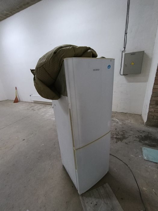 Холодильник продам