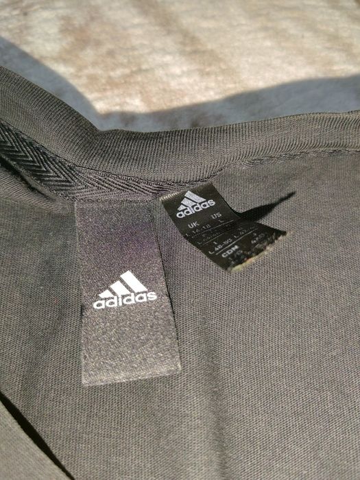 Nike Air Swoosh, Adidas