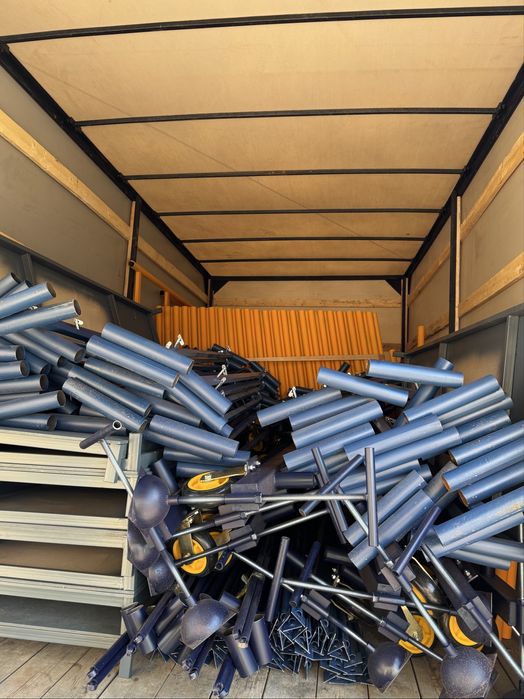 Производство лесов (вышек тур) с боковым ограждением для безопасности