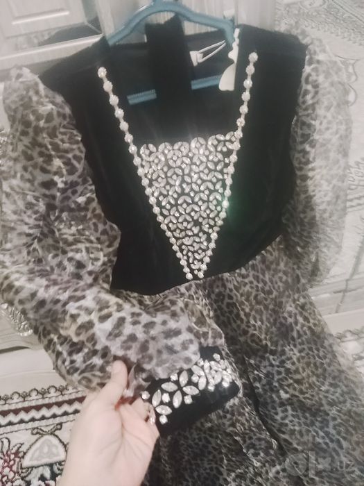 Vecherni kuylak tegrofka toshli