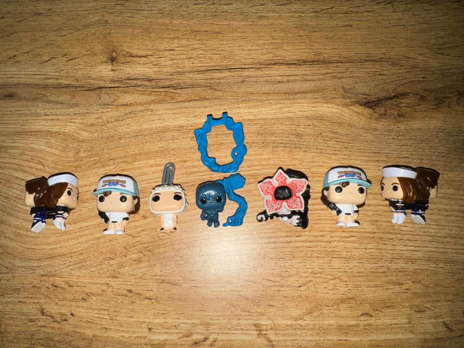 фигурки из киндер джой с осд(kinder joy stranger things funko pop)