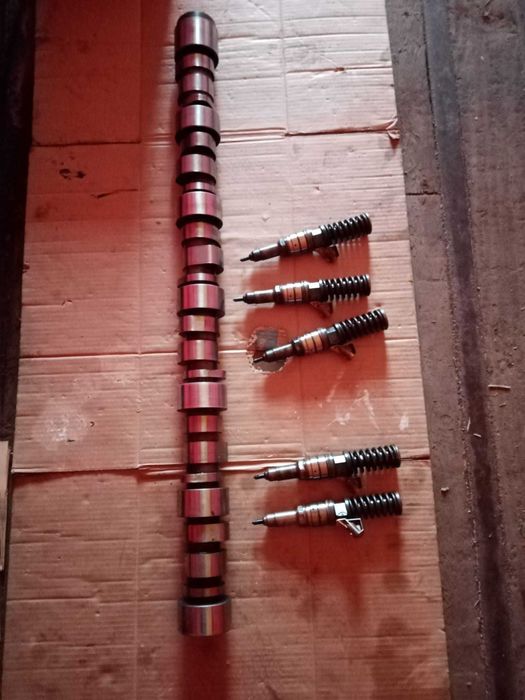 Vand ax came și injectoare Iveco Stralis motor Cursor 13 euro 5
