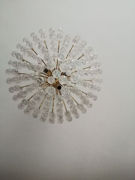 Хрустальная люстра