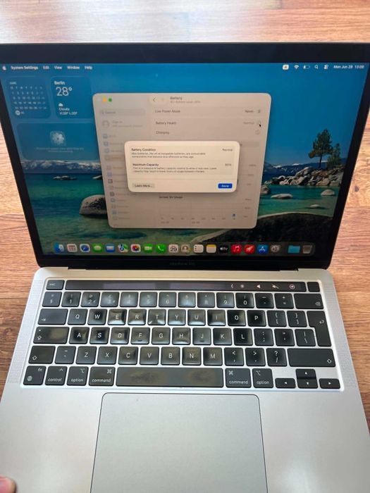 MacBook Pro 13" (M1, 2020), 16GB RAM,  512GB SSD, Touchbar, Сив (Space Gray) - 80% батерия