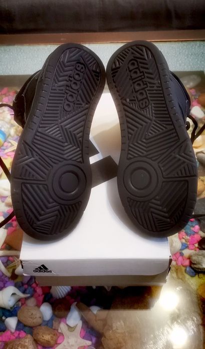 Маратонки Високи Кецове Обувки Боти  Адидас Adidas номер 32