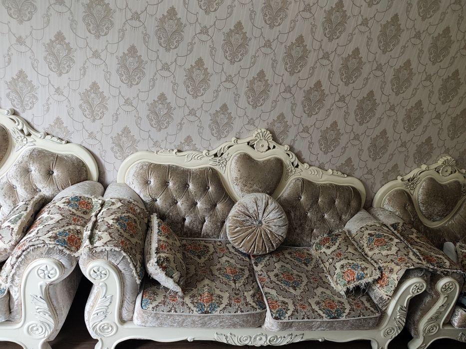 Уголок 2дивана 1кресло