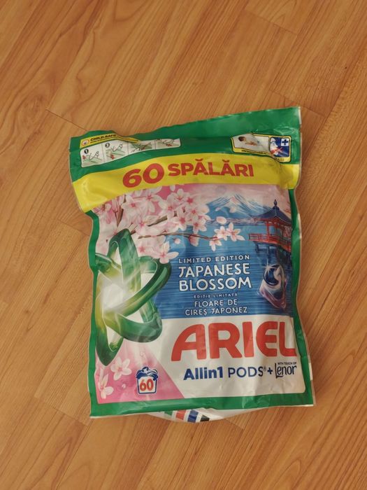 Detergent de rufe 60 capsule Ariel Allin1 PODS