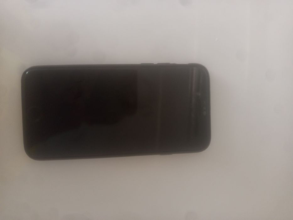 Продаю Iphone 6s