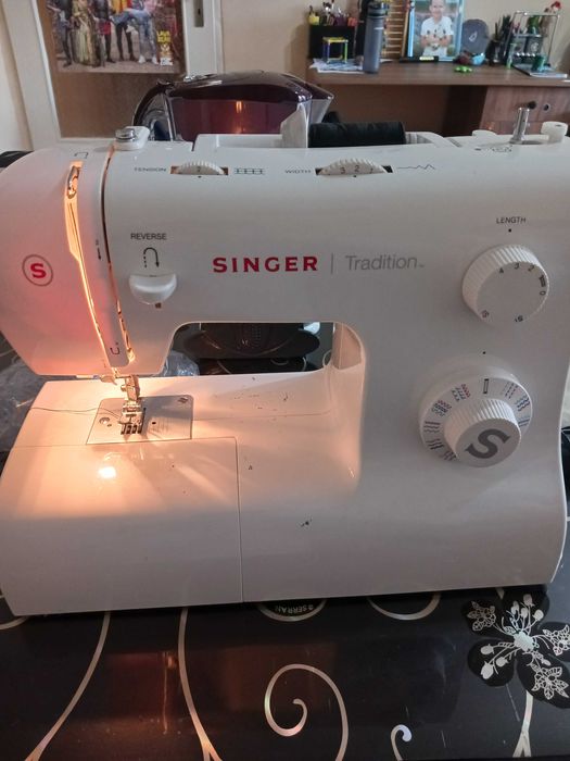 Продавам шевна машина