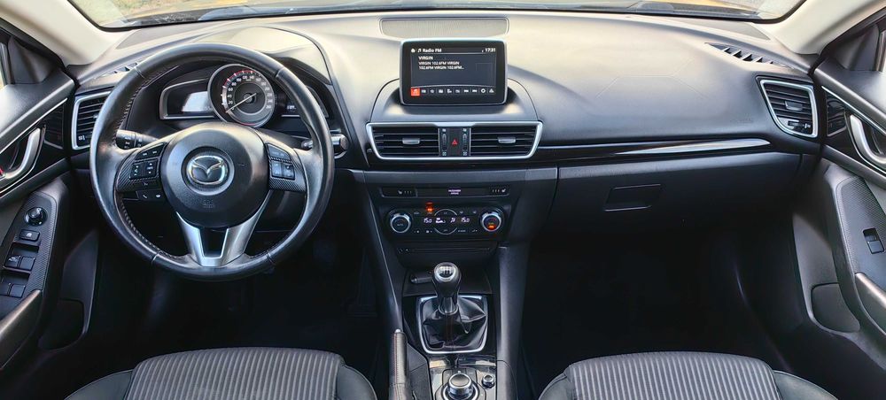 Mazda 3 * Benzina 2.0 * 120cp * Navi * Senzori
