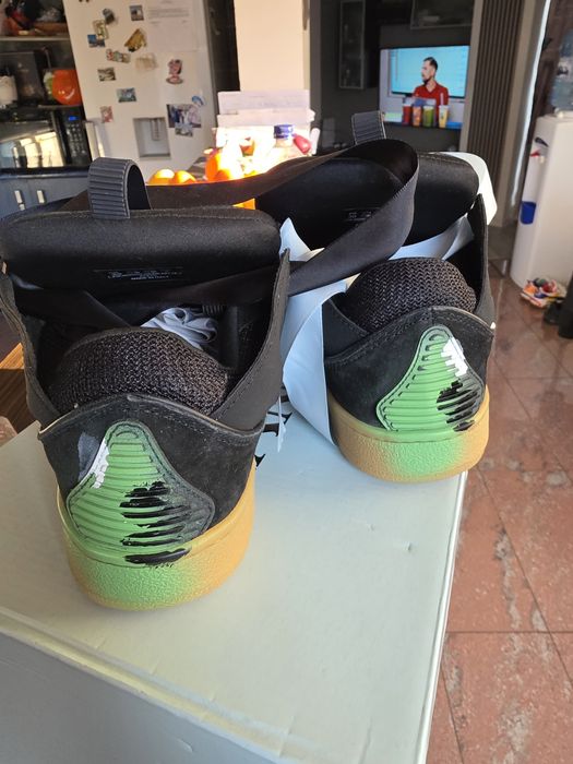 Vând Lanvin Curb Graffiti 38