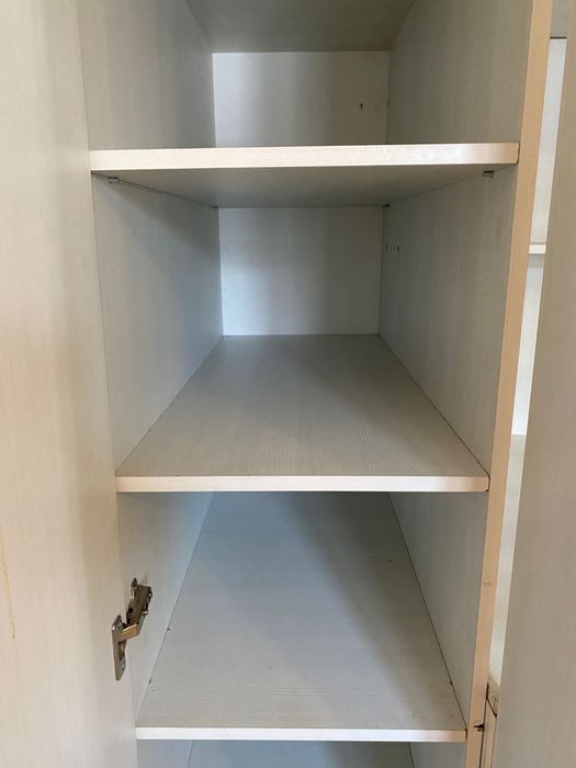 Детская кровать с встроенным столом