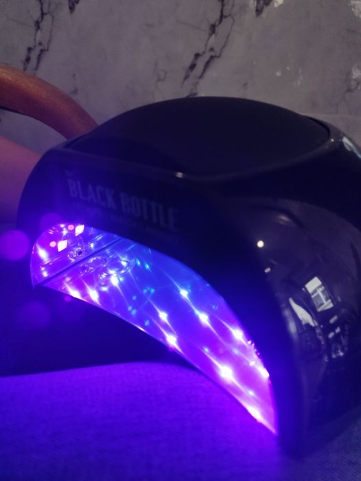 Лампа за гел лак Black bottle