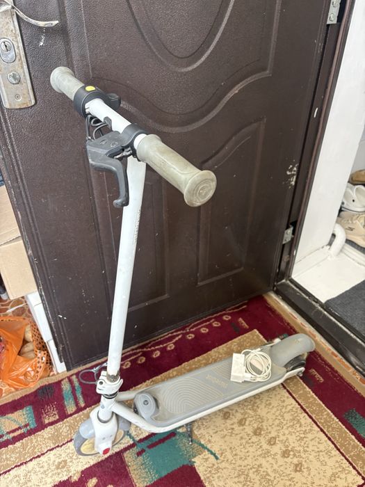 Продам электросамокат Ninebot Xiaome