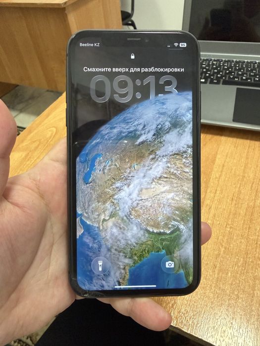 Продаю Iphone 11 черный 128 гб