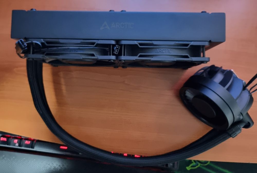 Cooler ARCTIC Liquid Freezer III Pro 240 Racire cu lichid AIO 240mm