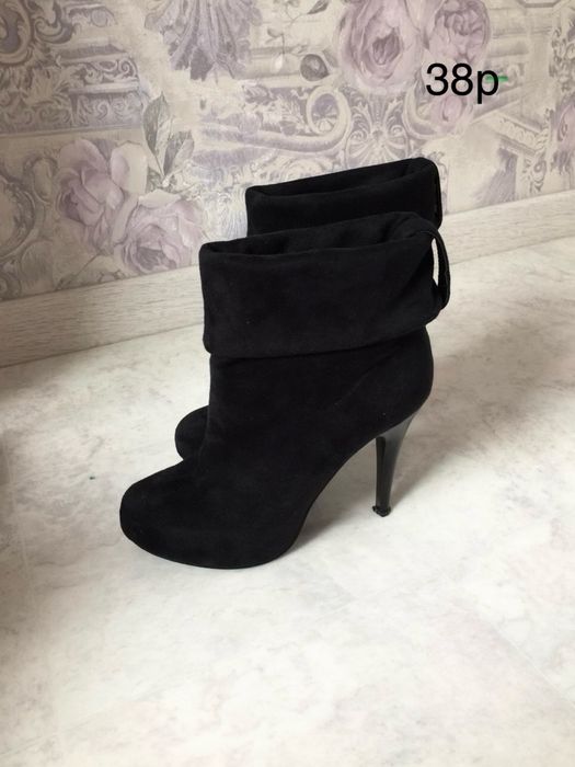 Обувь женская разная