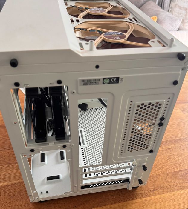 Carcasa PC Corsair 280x + Noctua