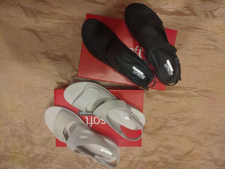 Дамски сандали..