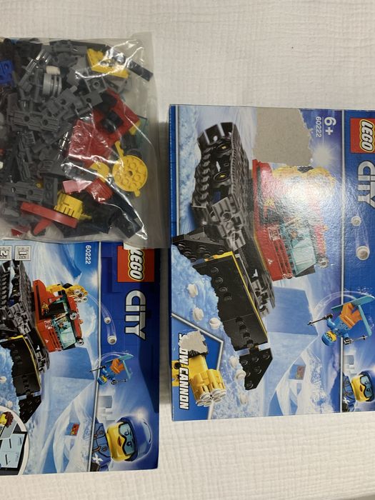 Lego 60222 - Masina de deszapezire